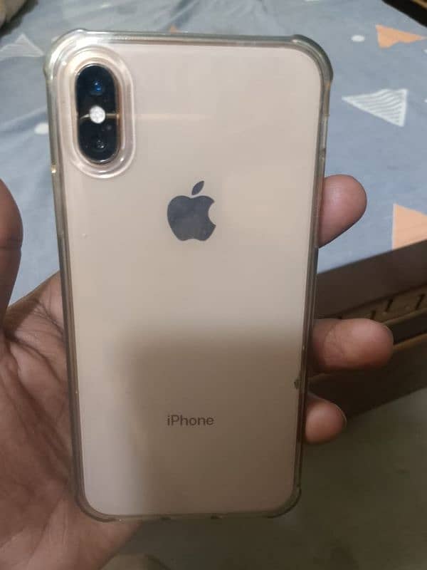 i Phone XS NON PTA 256 GB Gold Colour (FU) 2