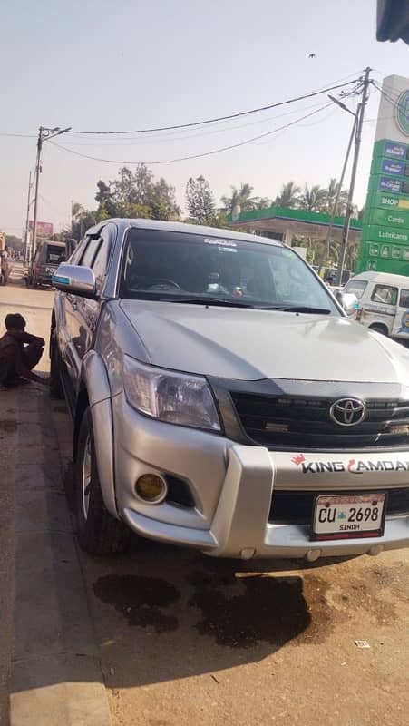 Toyota Hilux 2013 0