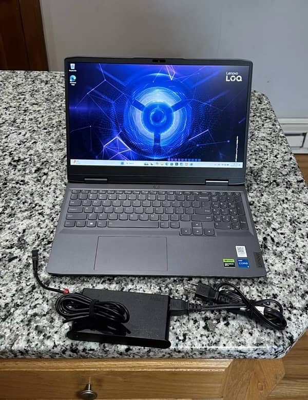 2023 Lenovo 15" Gaming Laptop LOQ 15IRH8 Intel i5-12450H 2GHz 8GB RAM 0