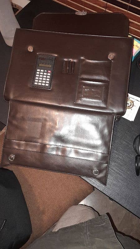 leather laptop bag 8