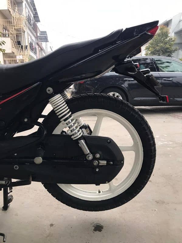 yamaha YBR japanese 15 model Multan number 1