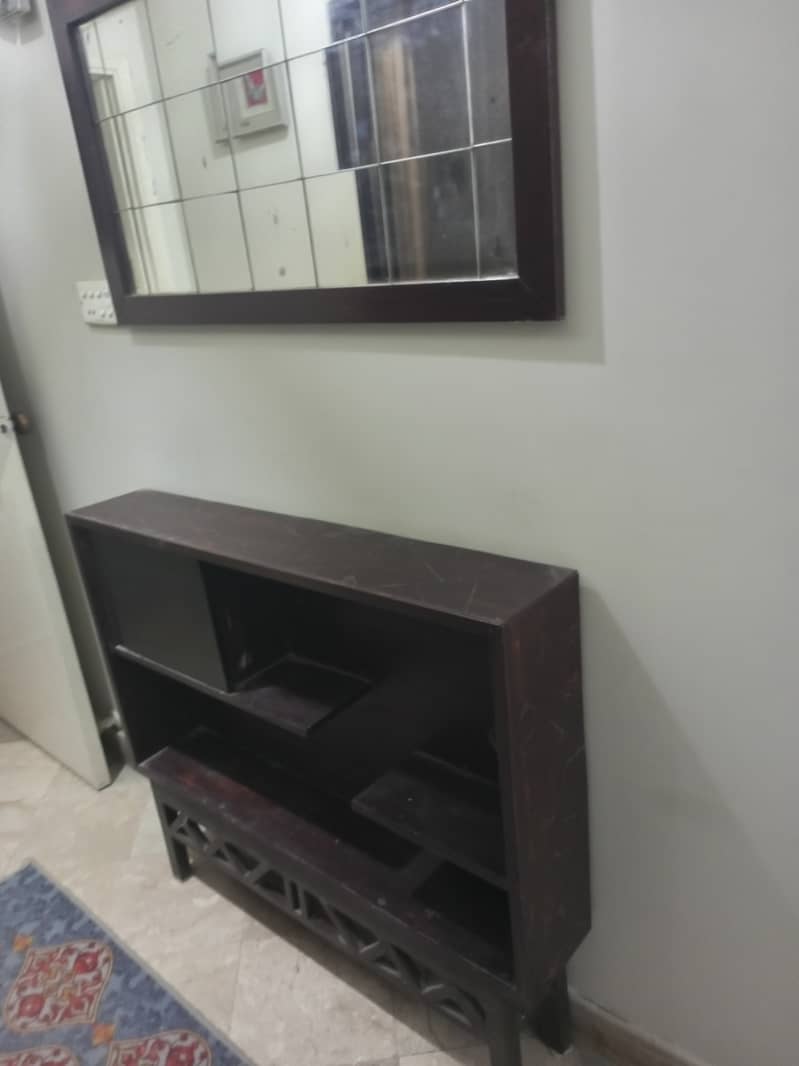 Console table with Mirror for sale 1