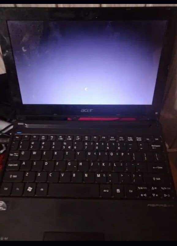 Acer one mini laptop 0