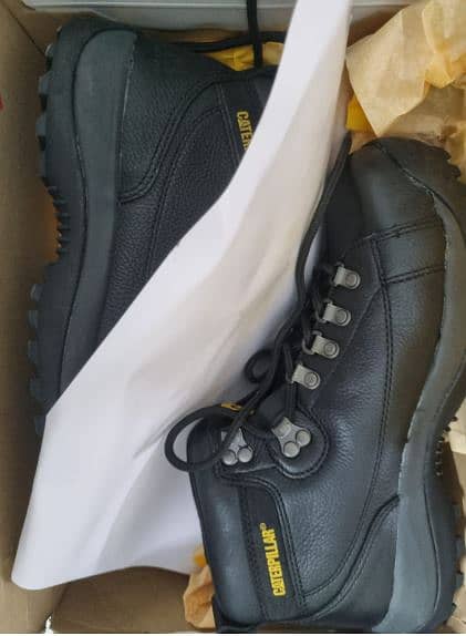 Caterpillar (Original) Hydraulic Safety Shoes (New) 1