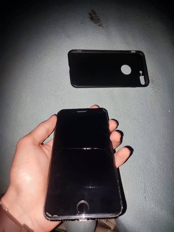 for sale I phone 7 plus 4