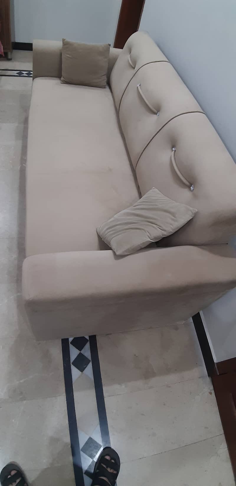 5 Seater Sofa 3