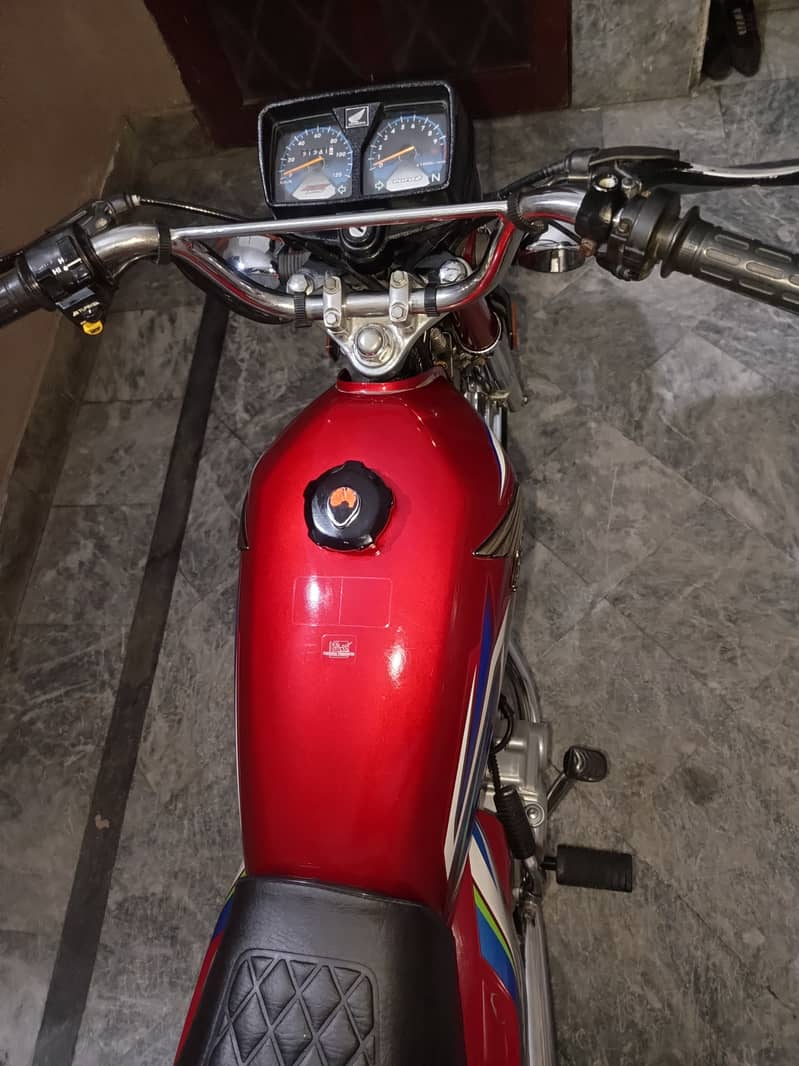 Honda CG 125 Red  3