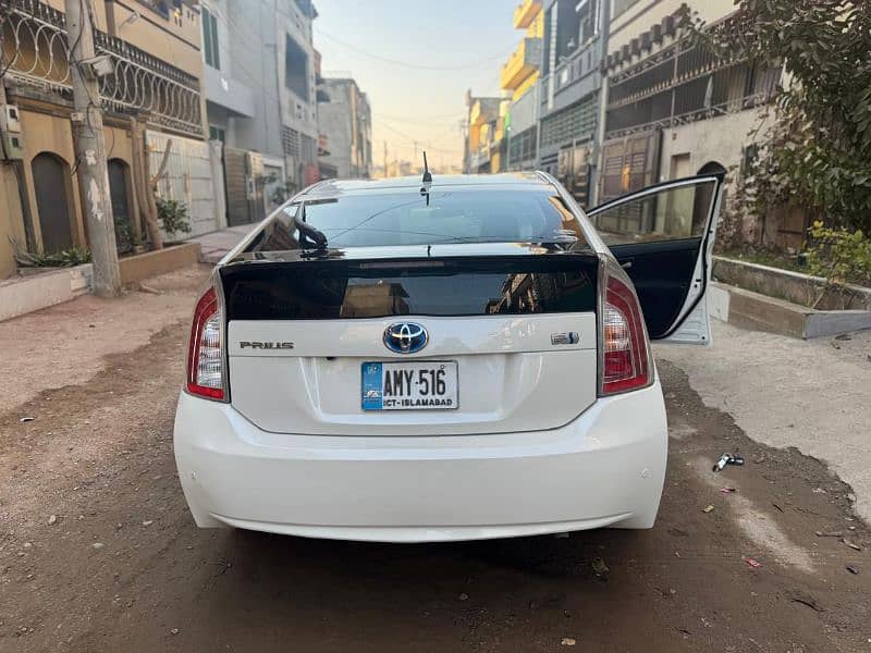 Toyota Prius 2015 import 2018 10