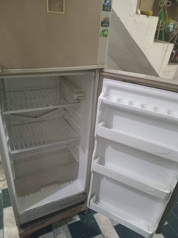 Refrigerator for sale 4