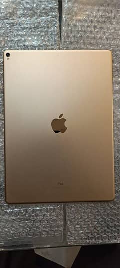 ipad 6th generation all ok 03264229814 watsapp