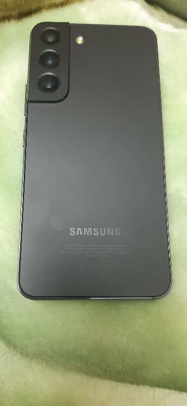 Galaxy s22 in excellent condition 3