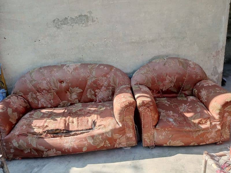 Sofa Set for Sale. Poshish Required 3