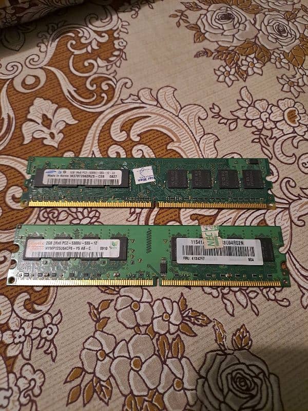 DDR2 & DDR3 PULLED OUT RAMS 1