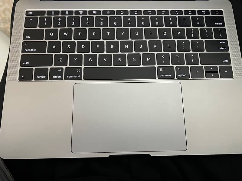 Apple Macbook Pro 2016 (Late) Macbook ThunderBolt End Edition Macbook 2