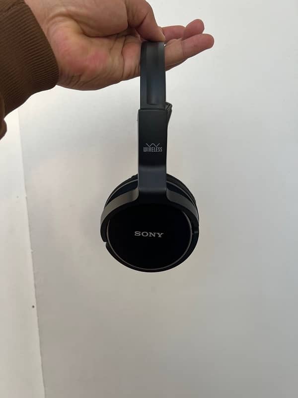 Sony head phones wireless 3