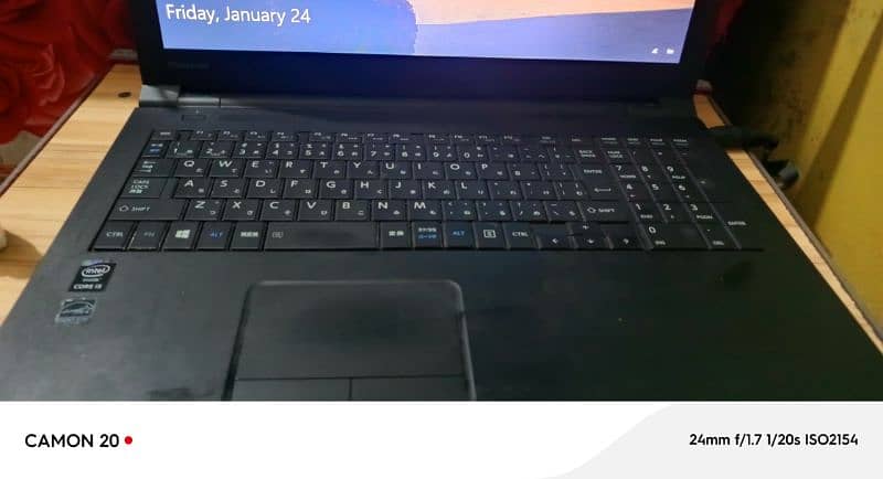 TOSHIBA SATELLITE. CORR I5 4TH GENERATION 8