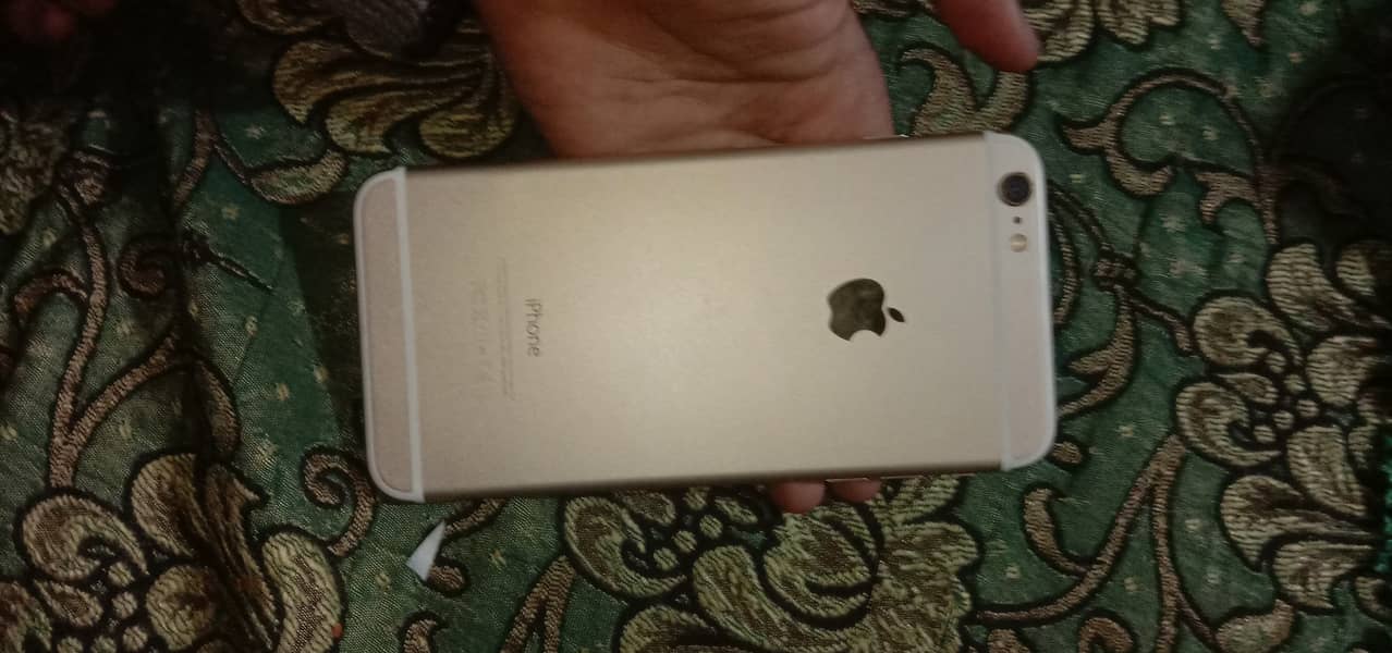 Apple iPhone 6 Plus 2