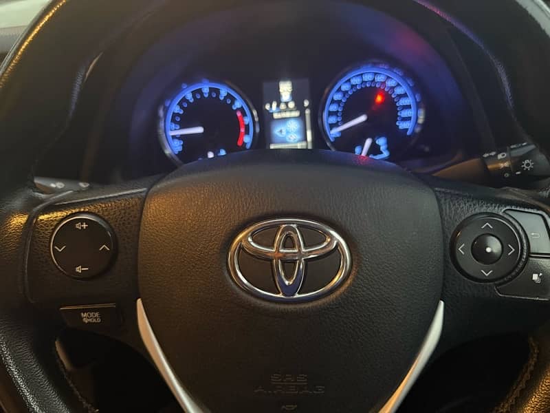 Toyota Corolla Altis 2019 10