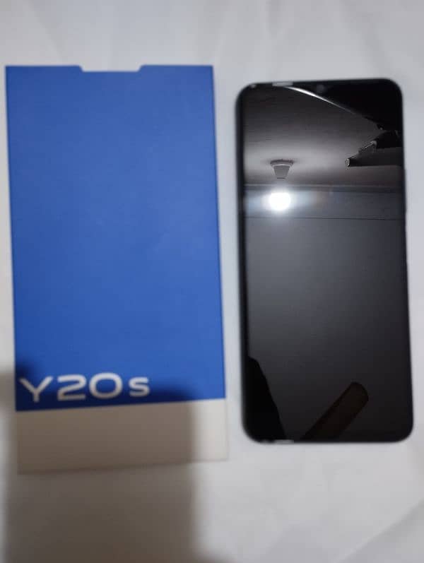 vivo y20s   4+128 1