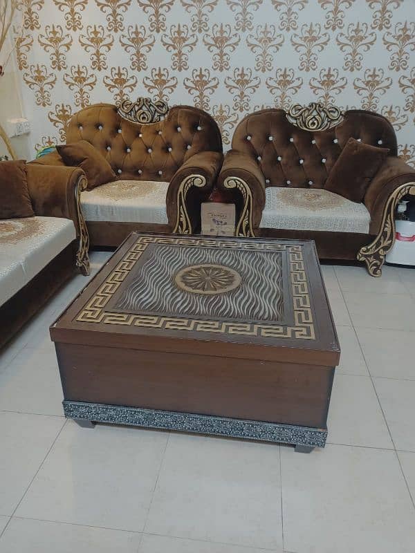 5 Seater Sofa with Table 2