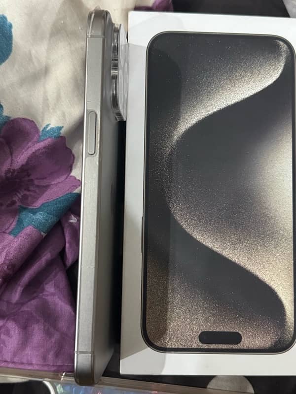 iphone 15 pro max factory unlock 10/10 condition 0