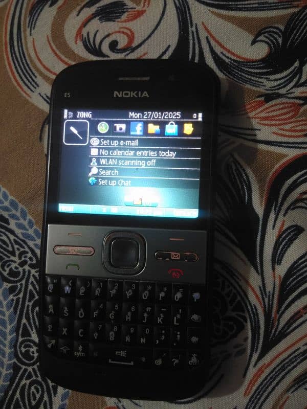 Nokia E5 1