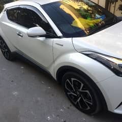 Toyota C-HR 2018 hybrid 24 ki calier