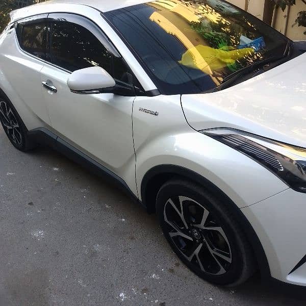 Toyota C-HR 2018 hybrid 24 ki calier 0