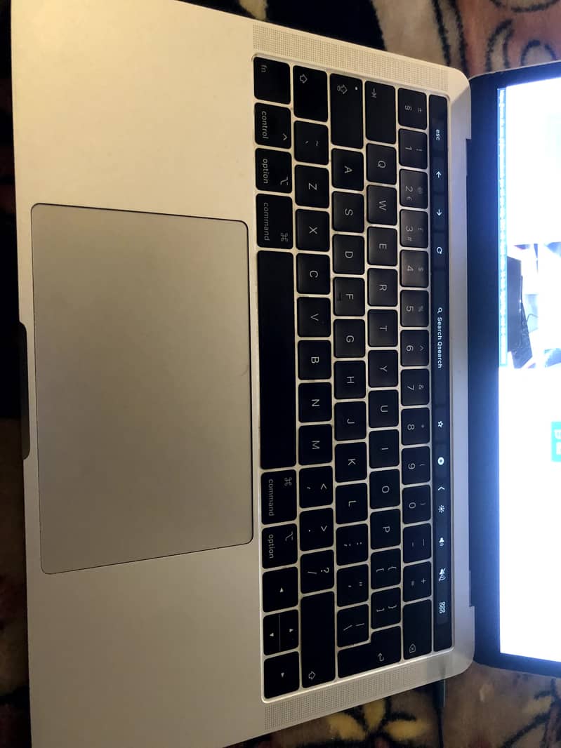 macbook pro 2016 0