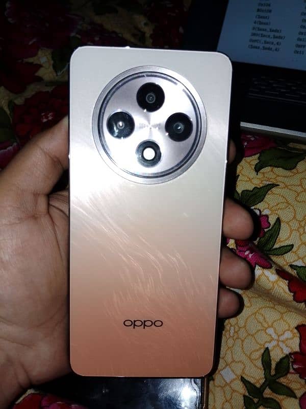 Oppo Reno 12 F (8 + 256) 1