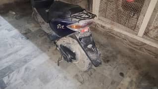 honda dio scooty