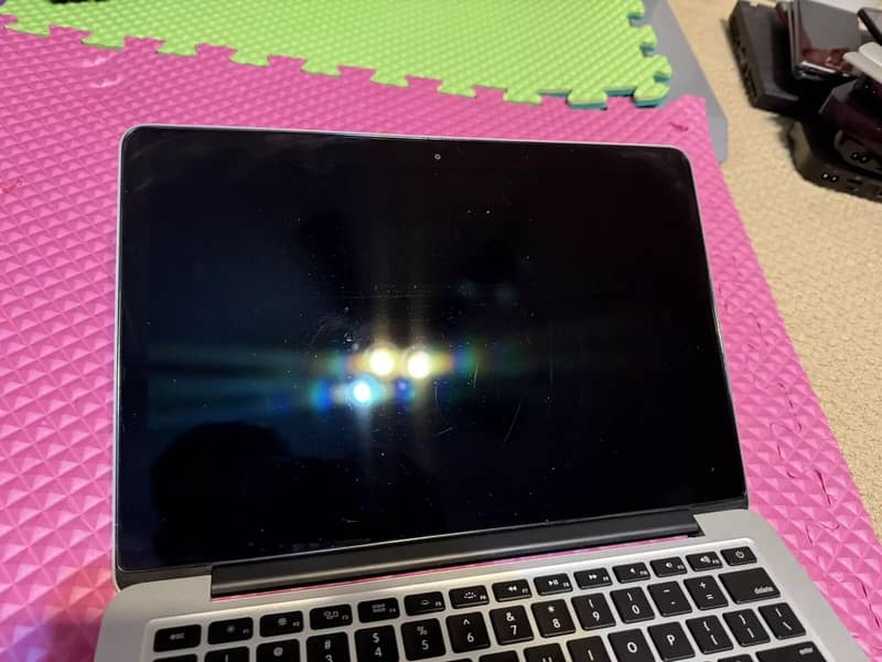 New Macbook Pro 13" 2013 - Miracle New - 10/10 Lush 7