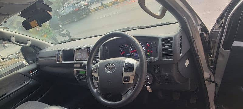 Toyota Hiace 219 GL    2021 5