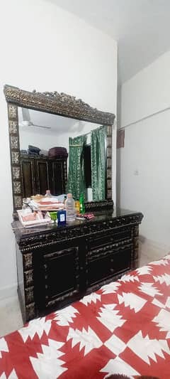 dressing table