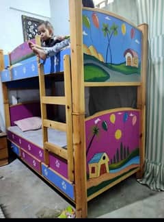 Double bed for kids condition 10 by 10 with matrices