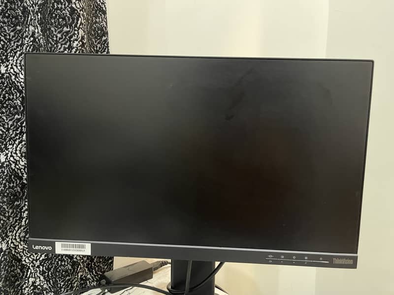 Lenovo 24 inches borderless Led 1920*1080 display Office Use only 3