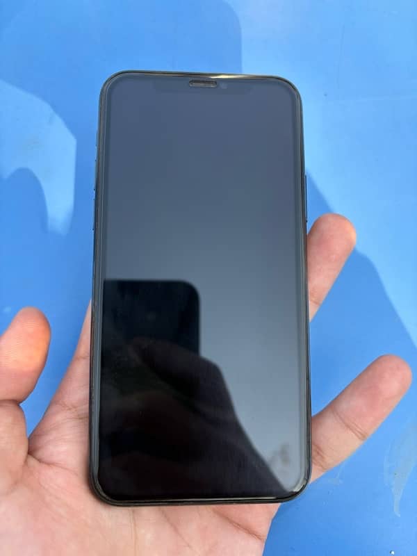 IPhone 11pro pta approved 1