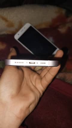 iPhone 13 jv 128 10/10 condition