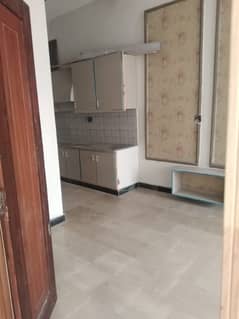 1 BED APARTMENT AVAILABLE FOR RENT.