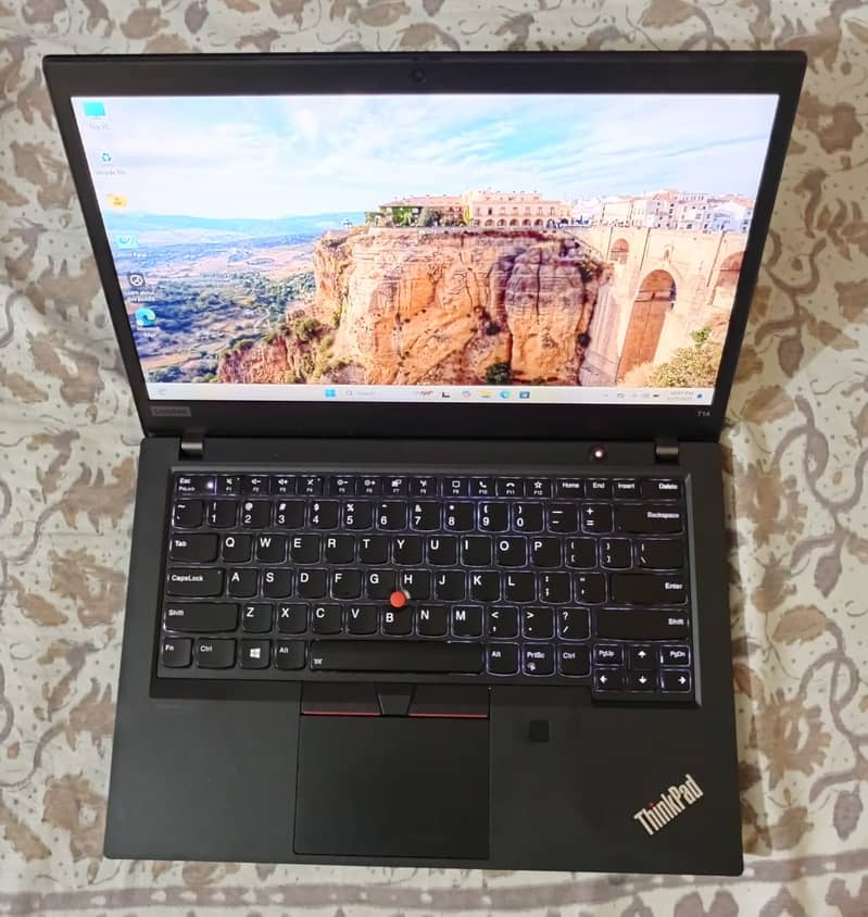 Lenovo T14 Ryzen 5 (12-CPUs) 4K Display Touchscreen 16GB-RAM 256GB-SSD 5