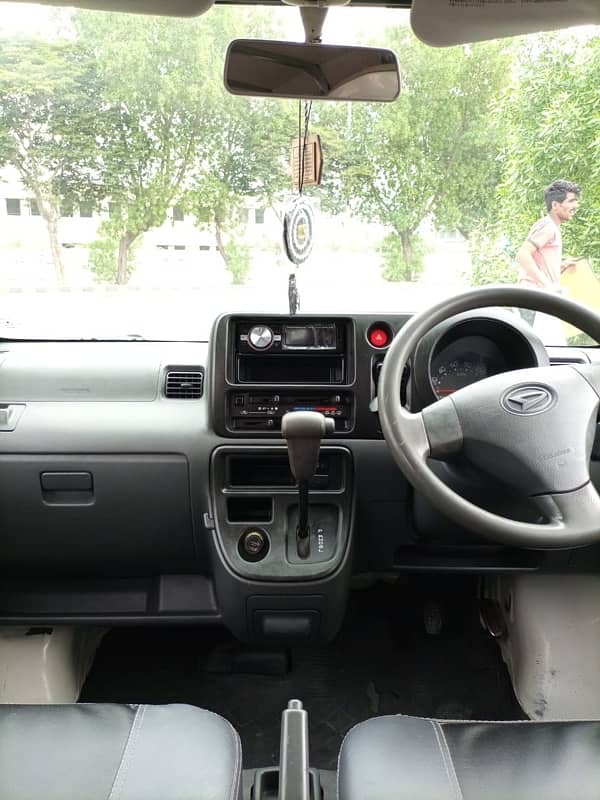 Daihatsu Hijet 2012 3