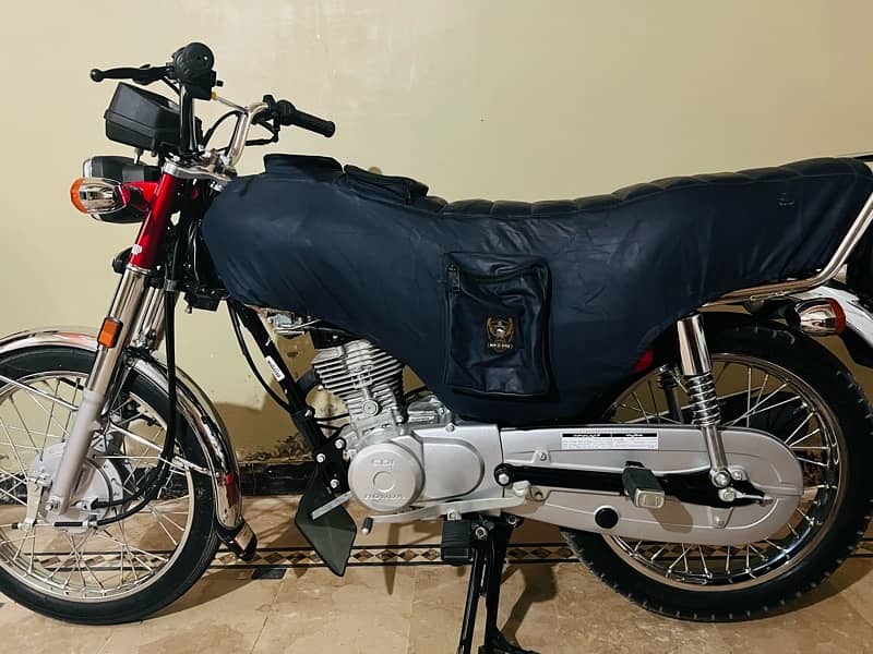 Honda CG 125 2024 5