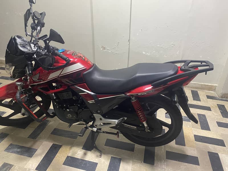 Honda CB 150F 2024 2