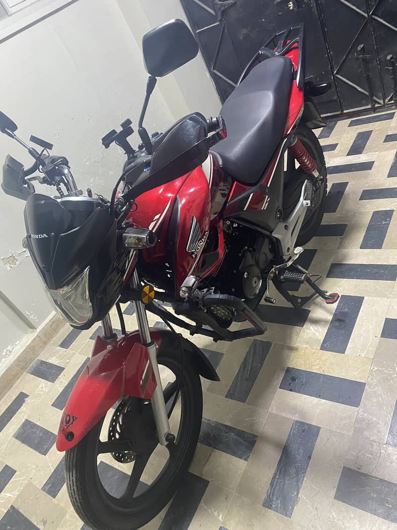 Honda CB 150F 2024 9