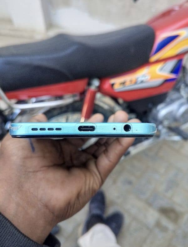 Infinix Hot 50 pro 1