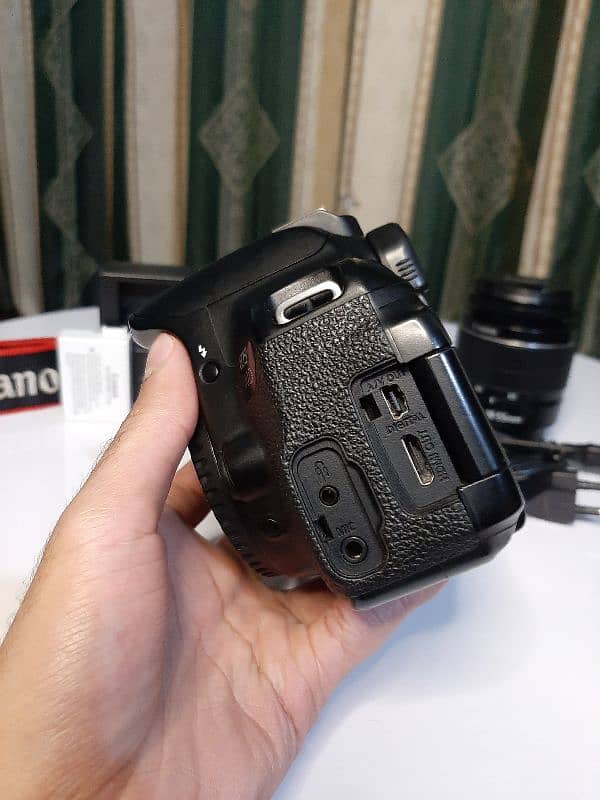 Canon Eos 700D Dslr Camera 2