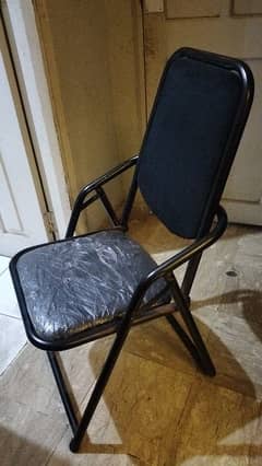 Cushioned foldable chair for sale!