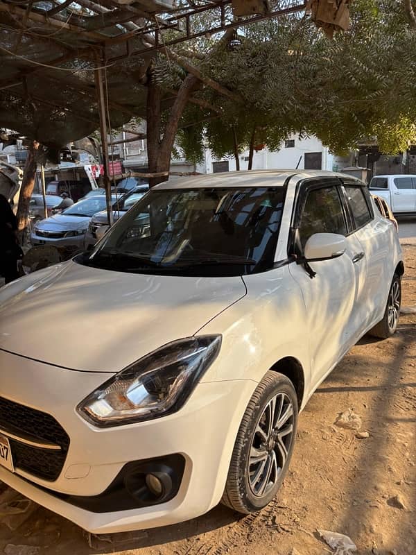 Suzuki Swift GLX CVT 2022 5