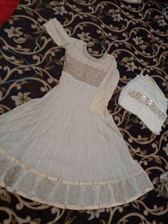 lady's ready made frock and shlwr kamiz for urgent sale