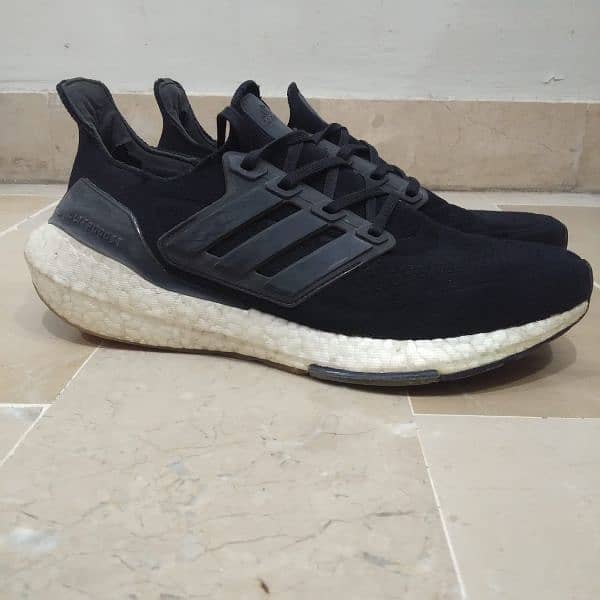 Adidas UltraBoost 21 Running 0